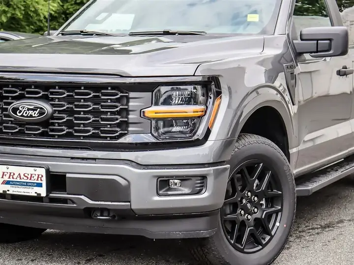 Ford F-150 2026 photo 2