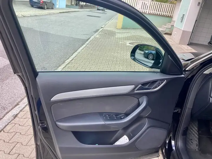 Audi Q3 2015 photo 3