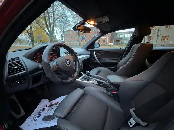 BMW 118D 2009 photo 5