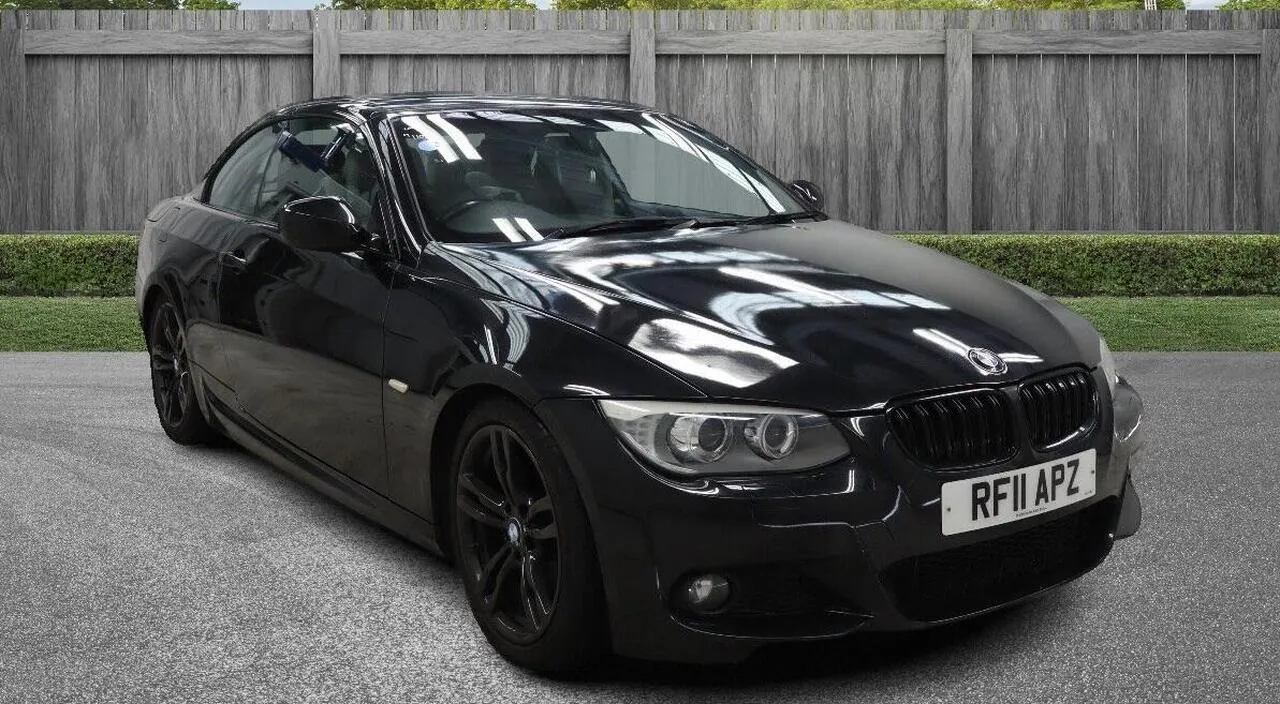BMW 3 Series 2011 photo 5