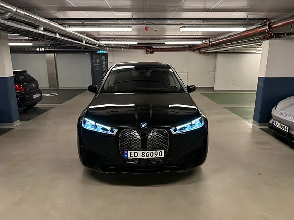 BMW Ix 2022 photo 2
