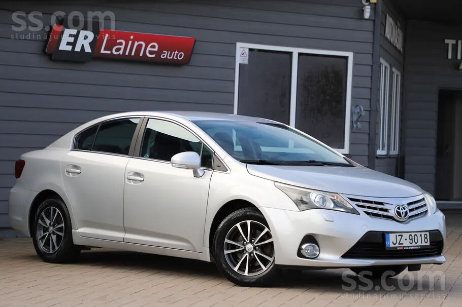 Toyota Avensis 2015 photo 5