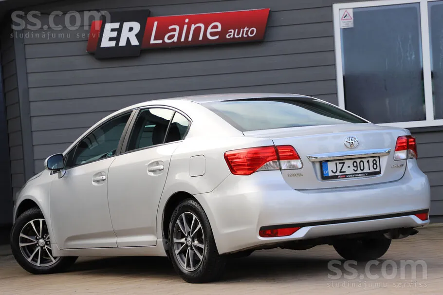 Toyota Avensis 2015 photo 4
