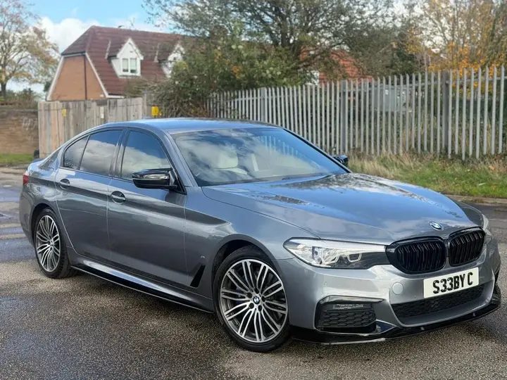BMW 5 Series 2019 photo 5