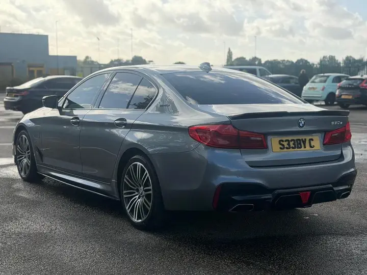 BMW 5 Series 2019 photo 4
