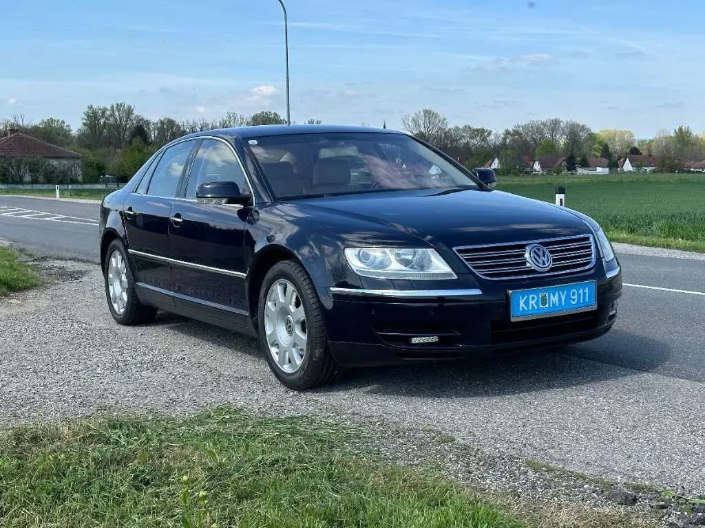 Volkswagen Phaeton 2004 photo 2