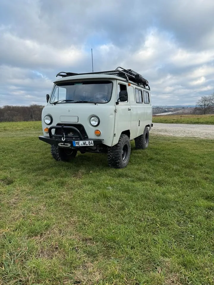 UAZ 452