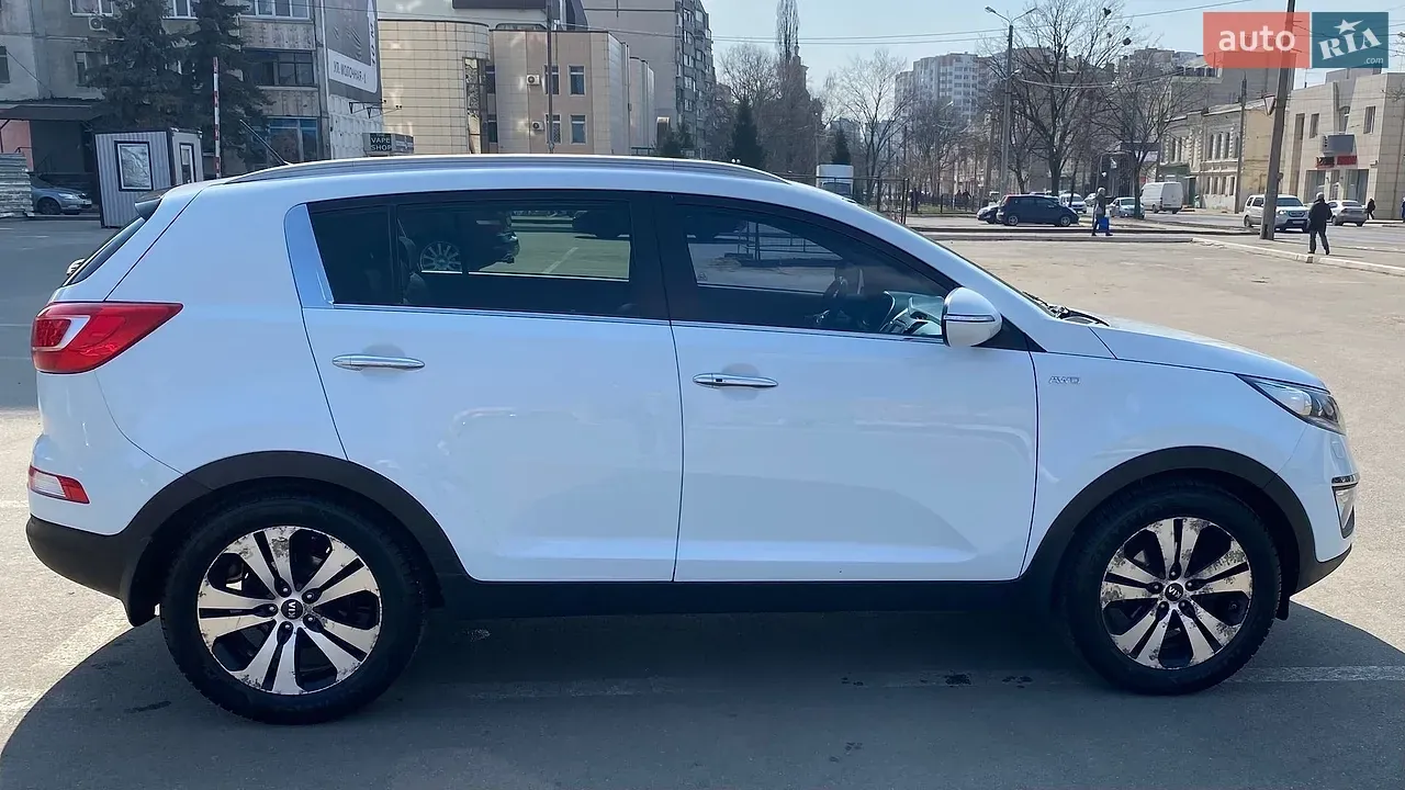 Kia Sportage 2012 photo 2