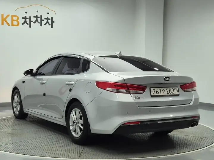Kia K5 2016 photo 2