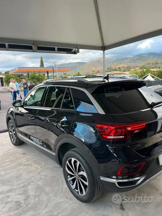 Volkswagen T-Roc 2023 photo 5