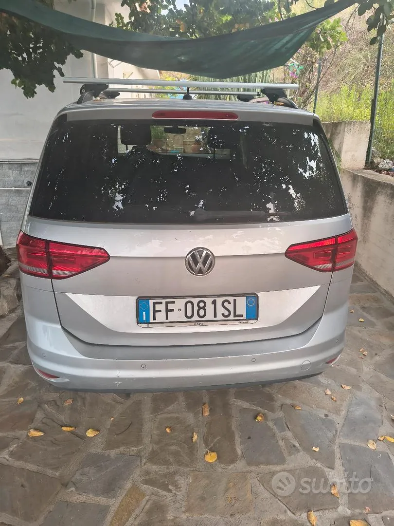 Volkswagen Touran 2016 photo 2