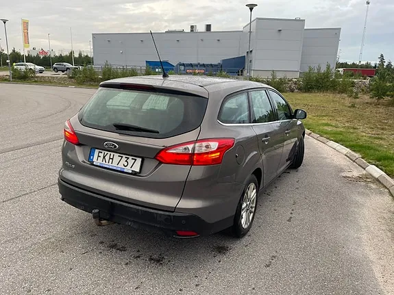 Ford Focus 2015 photo 3