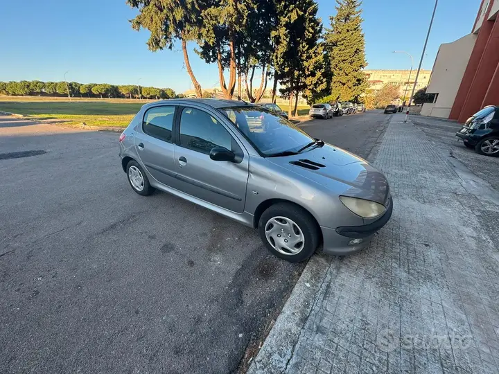 Peugeot 206 2002 photo 3