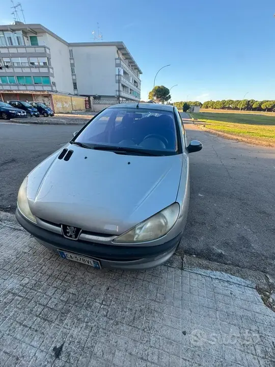 Peugeot 206 2002 photo 2
