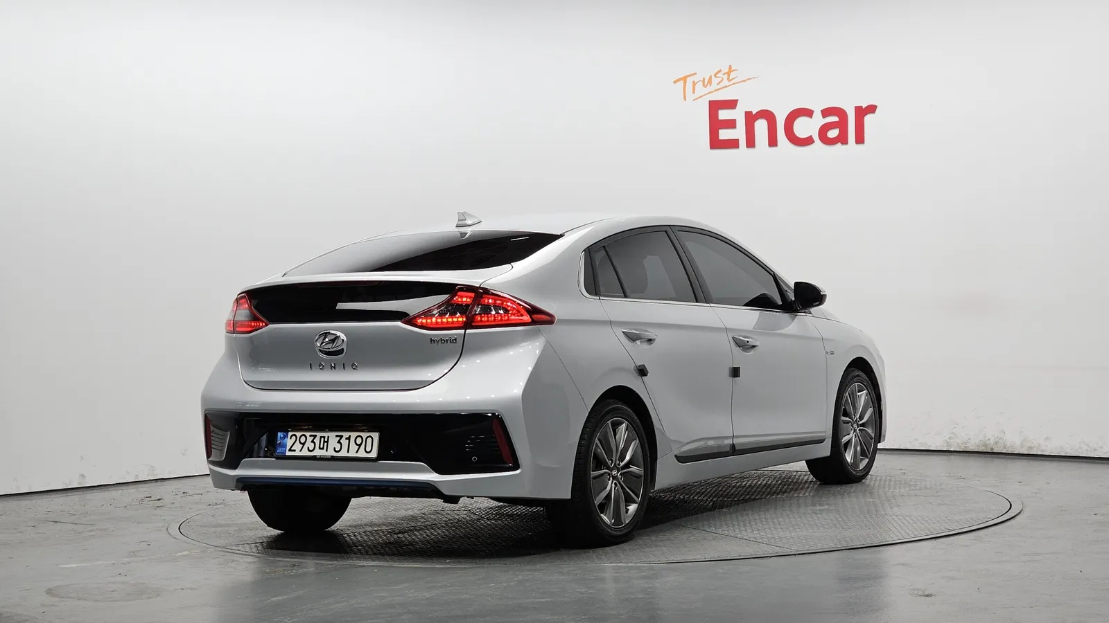 Hyundai Ioniq Hybrid