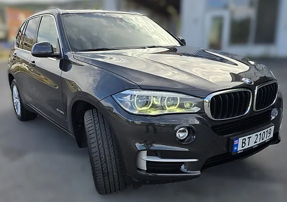 BMW X5 2015 photo 2