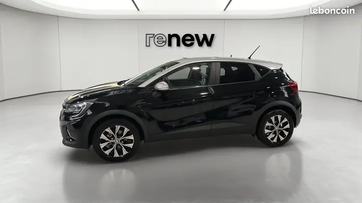 Renault Captur 2024 photo 2