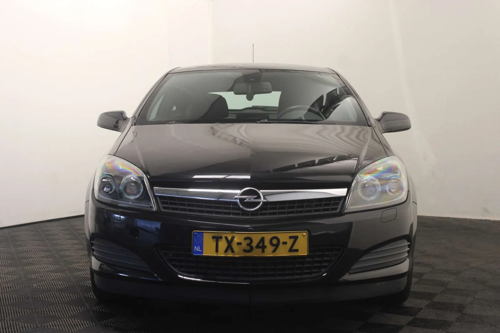 Opel Astra Gtc 2008 photo 2