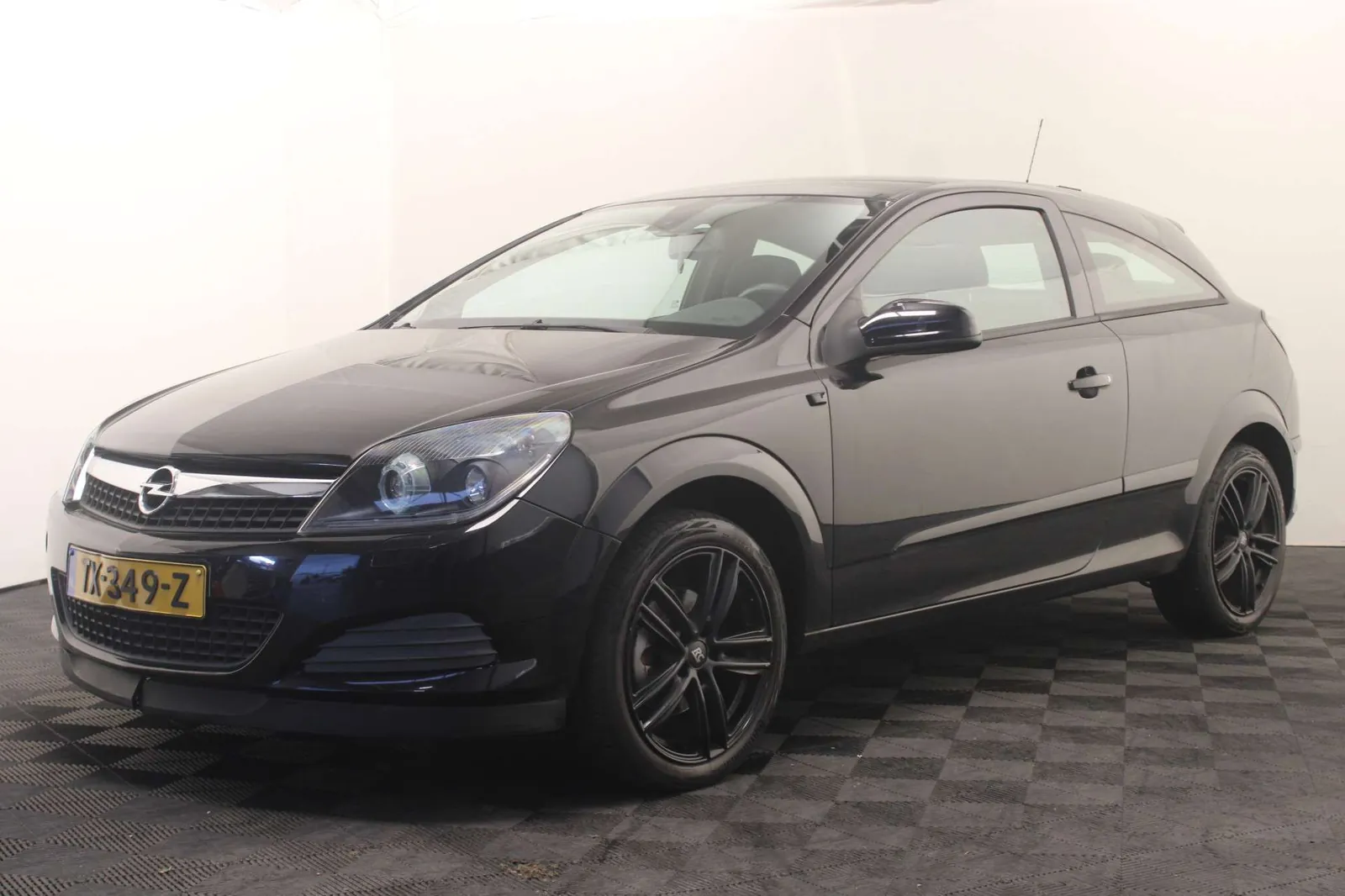 Opel Astra Gtc
