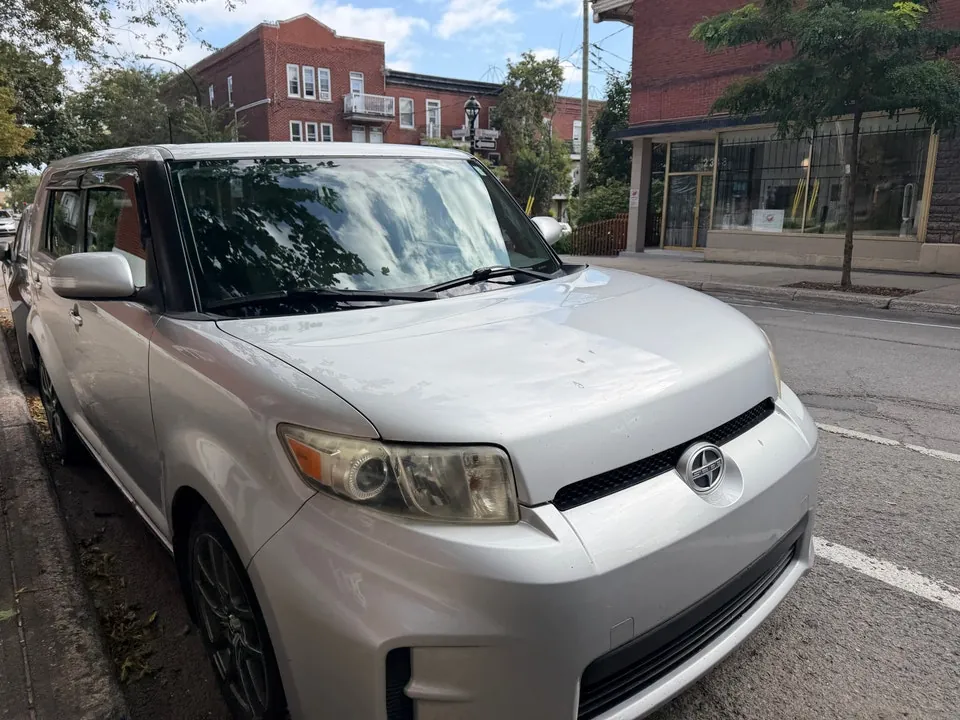 Toyota Xb 2011 photo 4