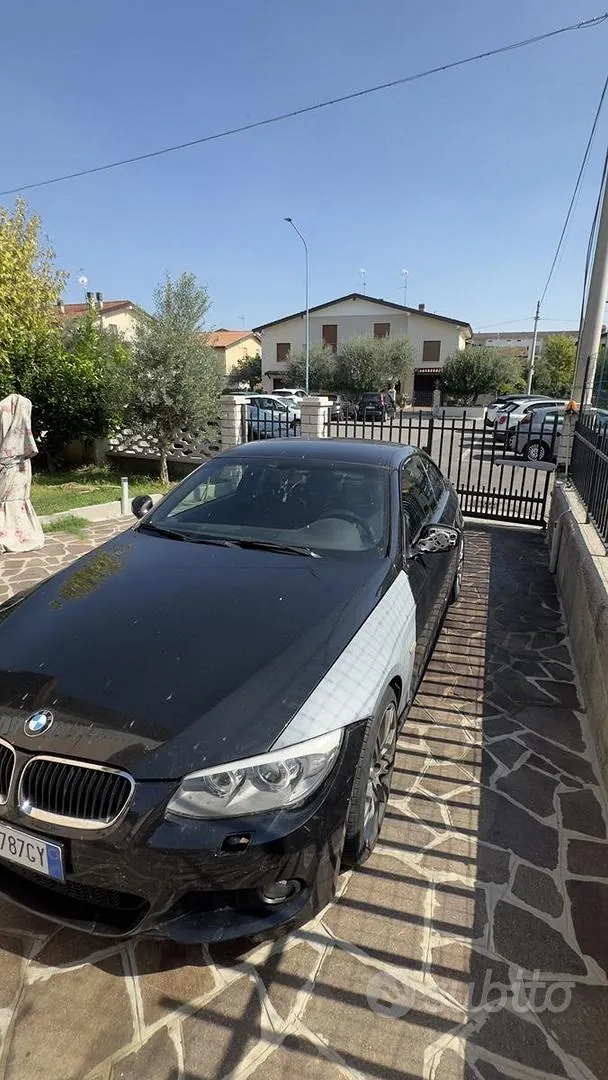 BMW E92 2010 photo 2
