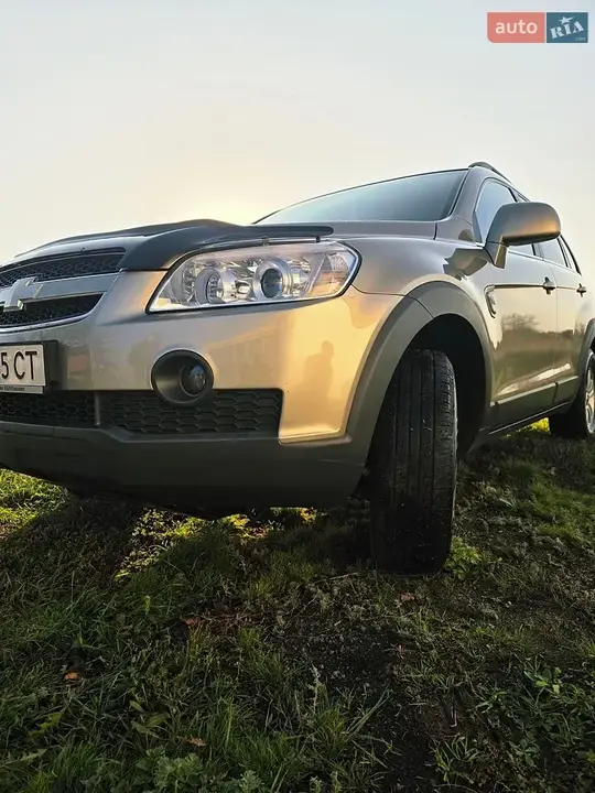 Chevrolet Captiva 2009 photo 3