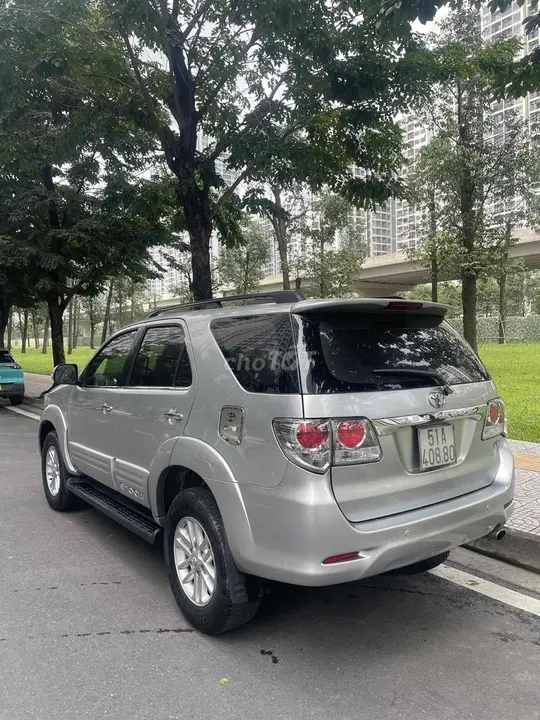 Toyota Fortuner 2012 photo 4