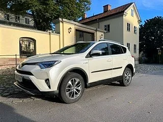 Toyota Rav4 2018 photo 2