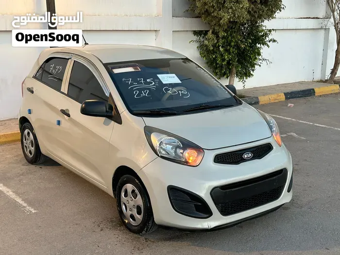 Kia Picanto 2011 photo 2