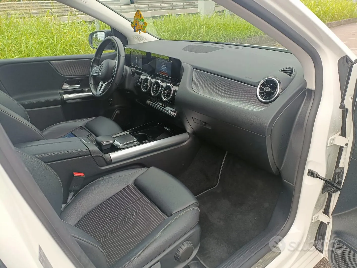 Mercedes-Benz B-Class 2021 photo 3