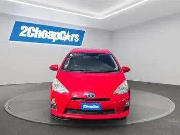 Toyota Aqua 2013 photo 3