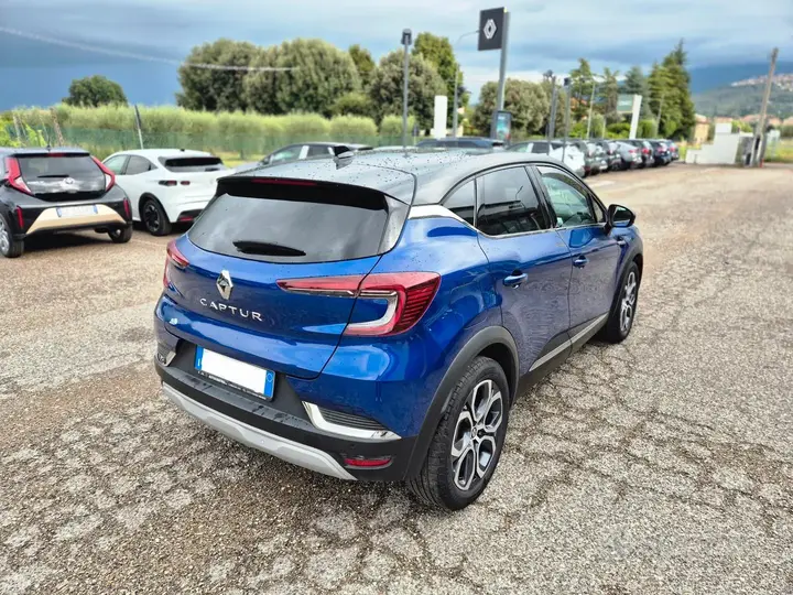 Renault Captur 2023 photo 4
