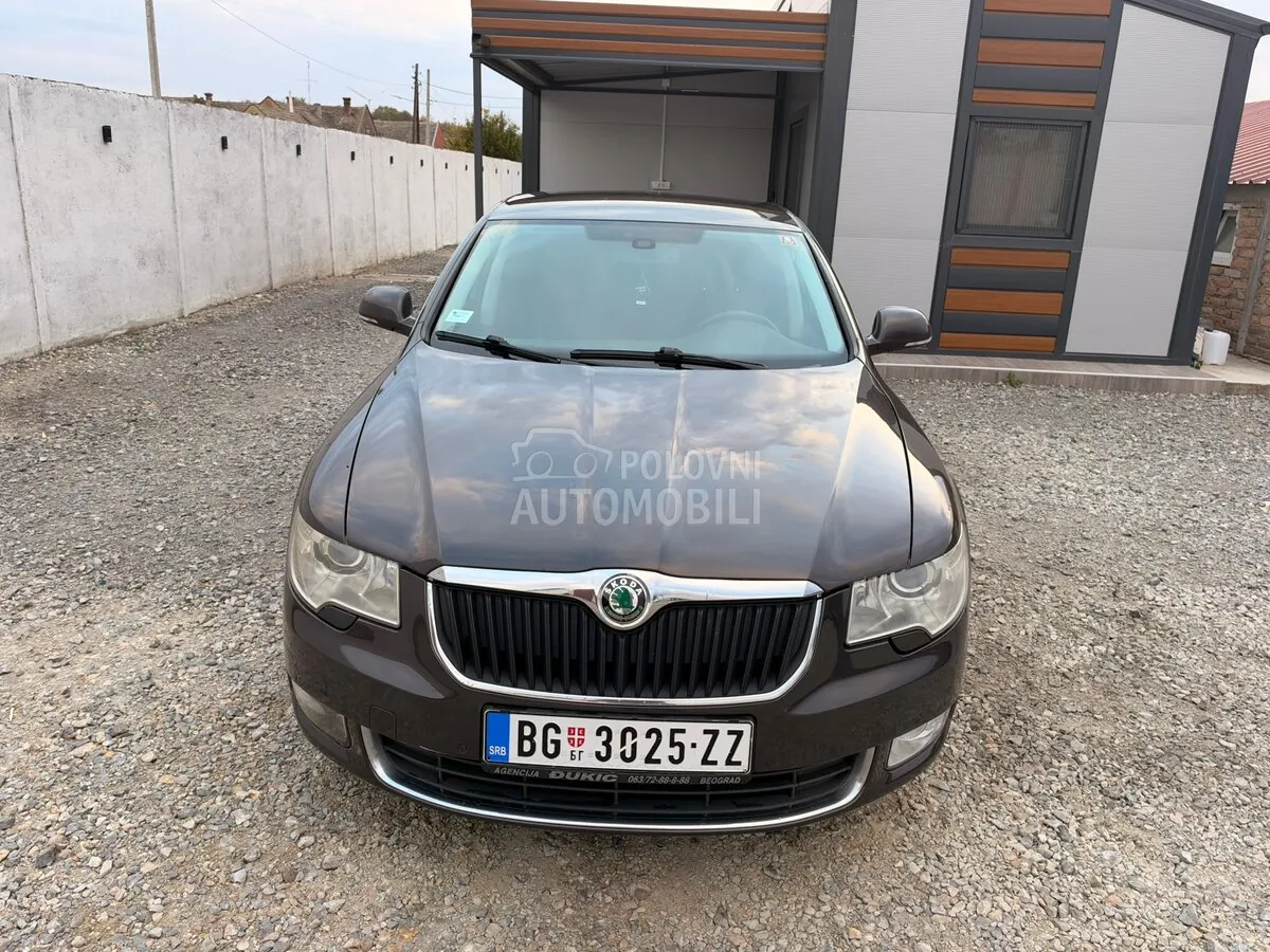Skoda Superb 2008 photo 4