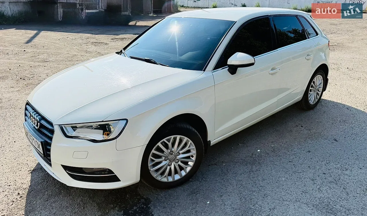Audi A3 2014 photo 2