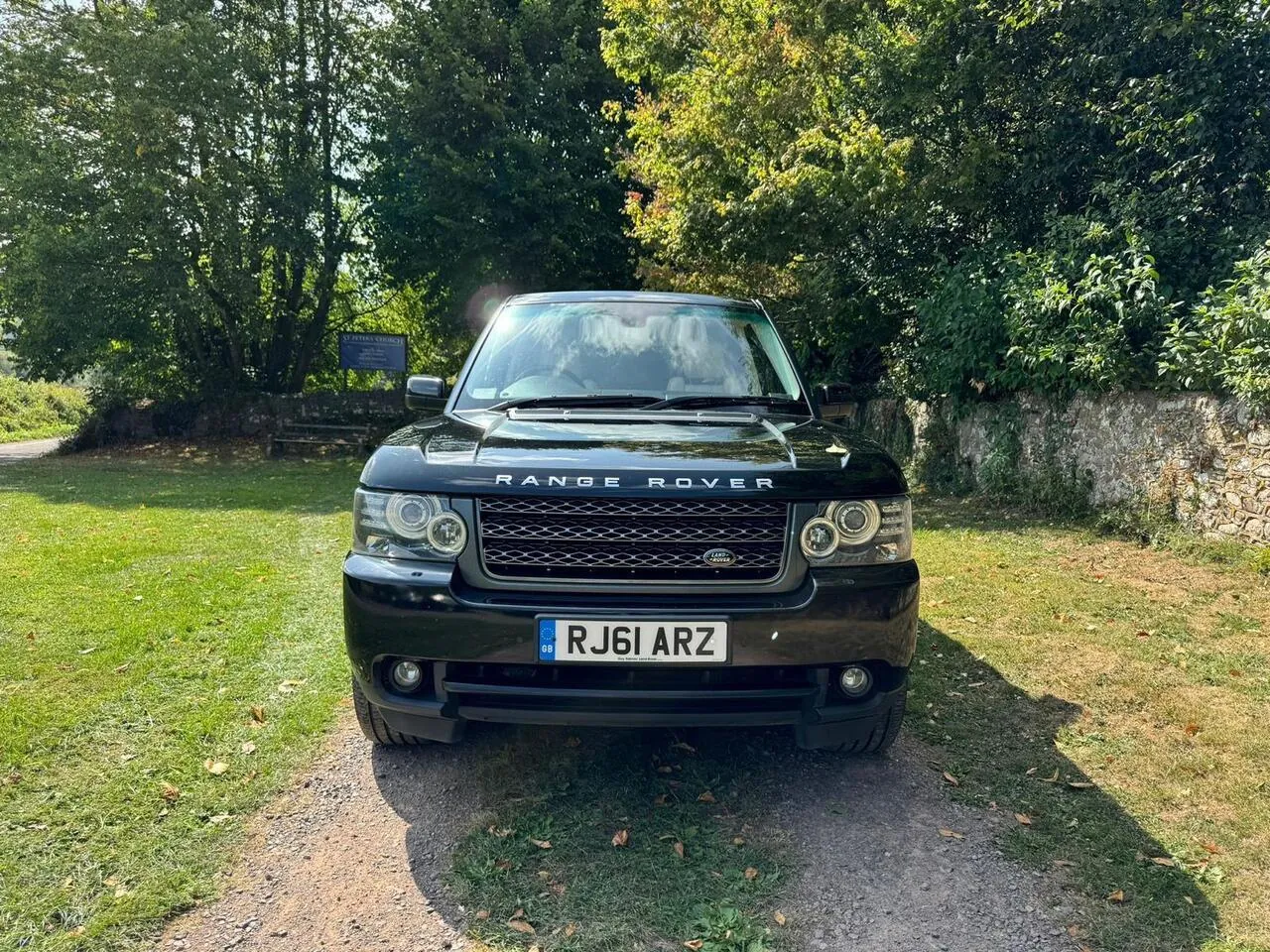 Land Rover Range Rover 2011 photo 2