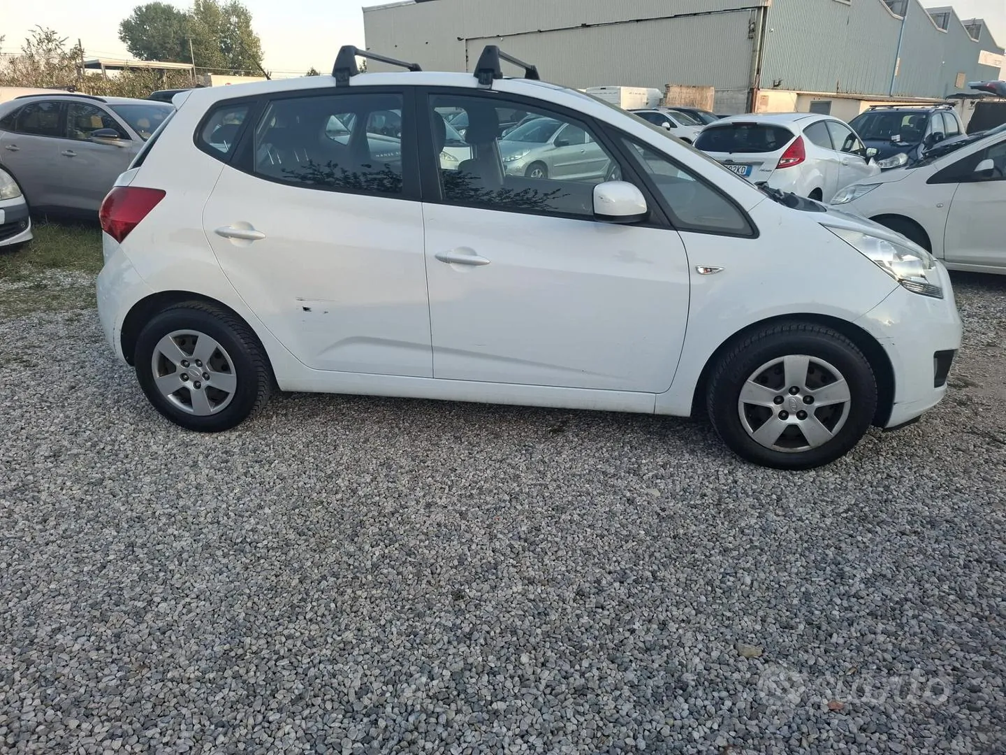 Kia Venga 2014 photo 4