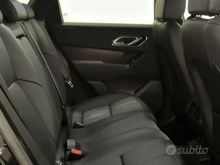 Land Rover Velar 2025 photo 5