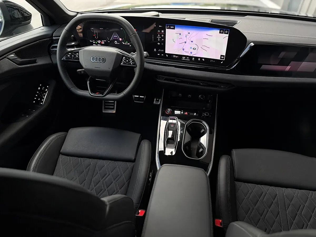 Audi A6 2025 photo 3