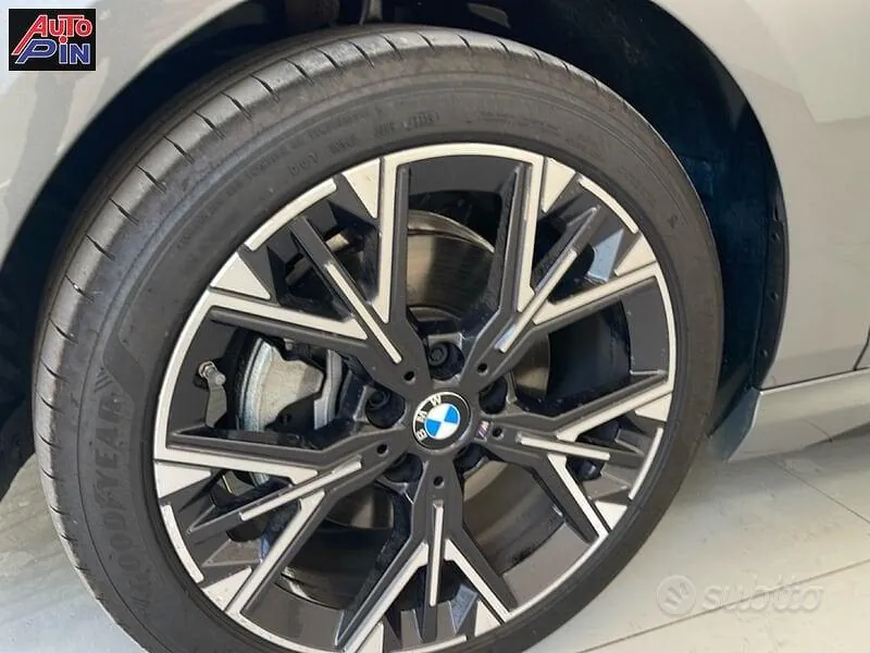 BMW 1 Series 2026 photo 5