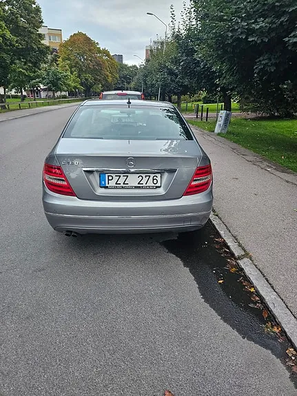 Mercedes-Benz C180 2013 photo 4