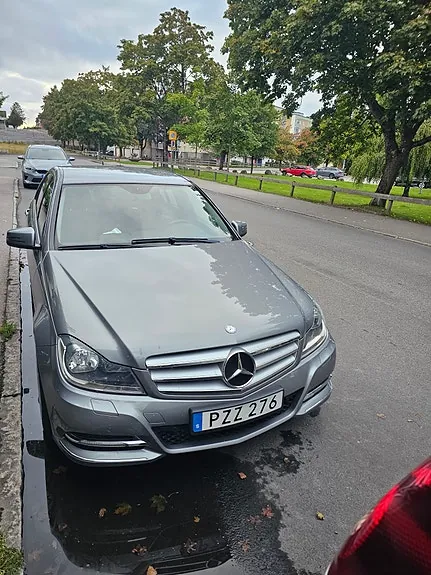 Mercedes-Benz C180 2013 photo 2