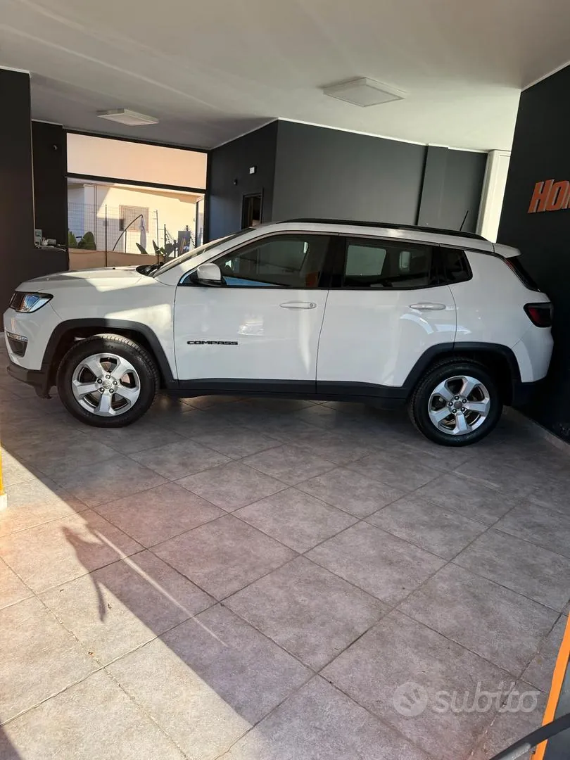 Jeep Compass 2018 photo 3