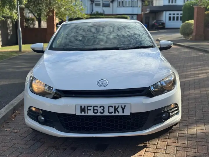 Volkswagen Scirocco 2013 photo 2