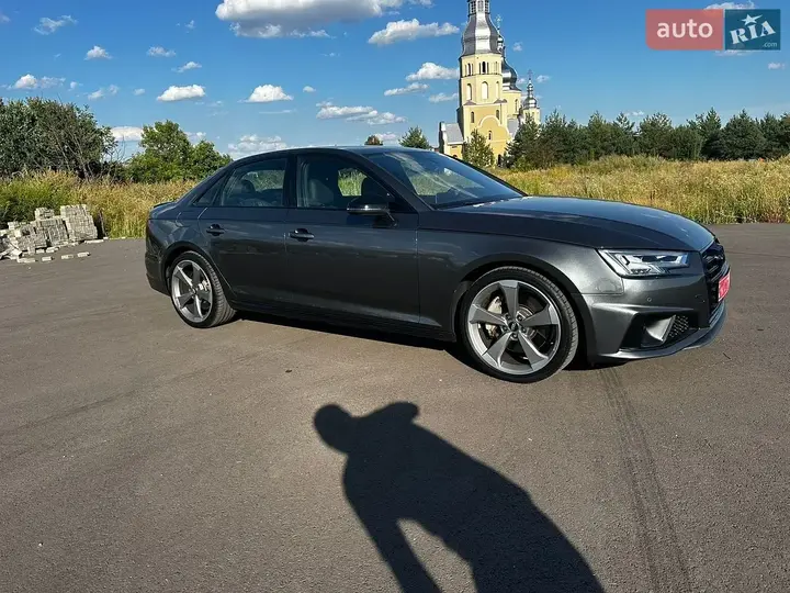 Audi A4