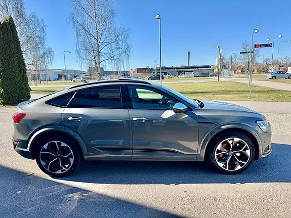 Audi Sq8 2024 photo 5