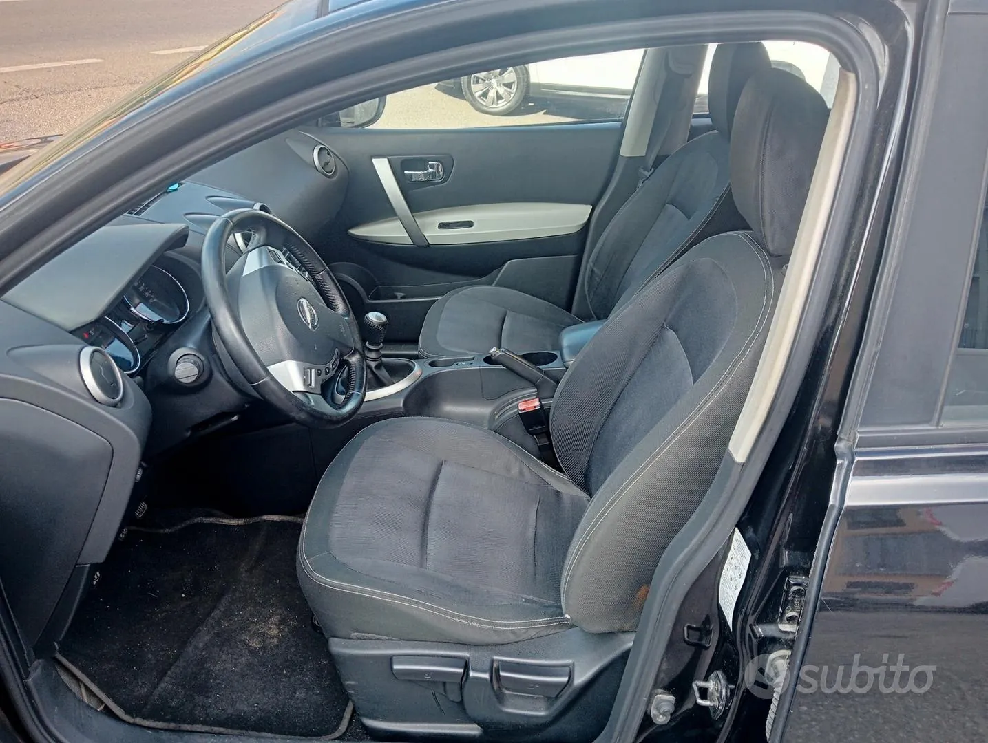 Nissan Qashqai 2011 photo 5