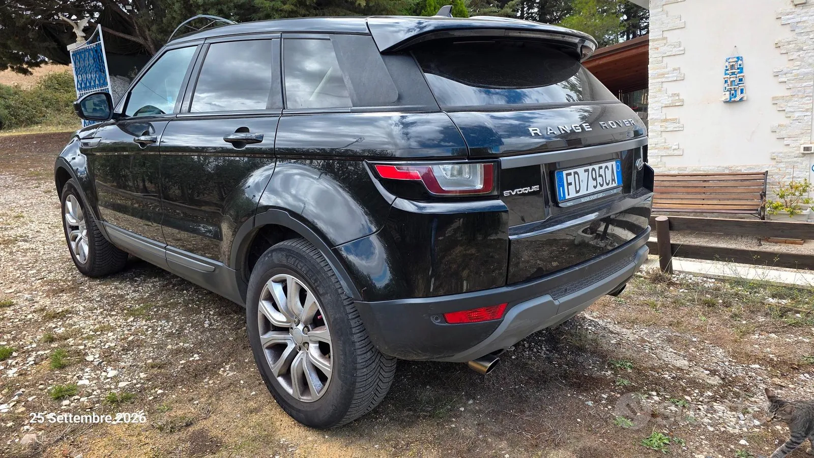 Land Rover Range Rover Evoque 2016 photo 3