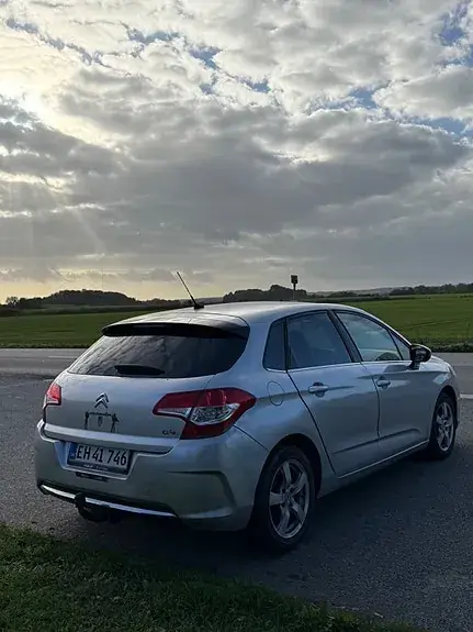 Citroen C4 2013 photo 5