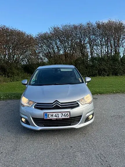 Citroen C4 2013 photo 3