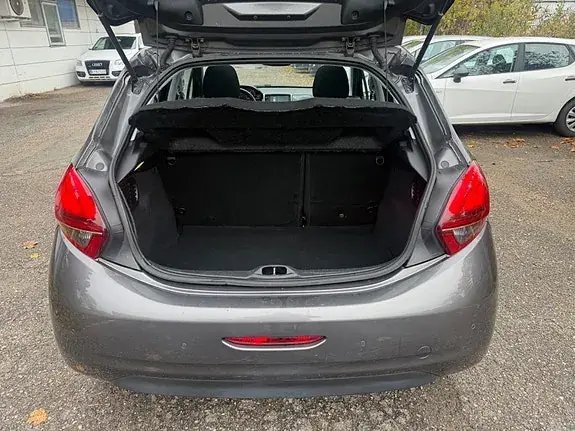 Peugeot 208 2018 photo 4